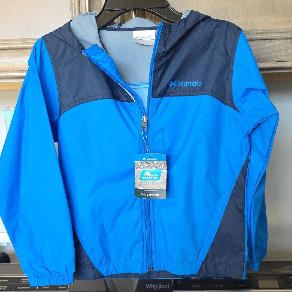 Columbia Two-Tone Blue and Dark Blue Rain Jacket
